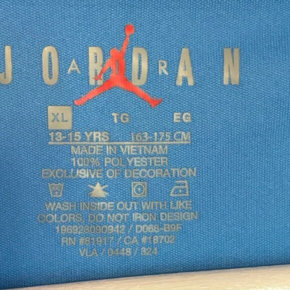 Baby Blue Jordan TShirt YXL - Picture 3 of 3